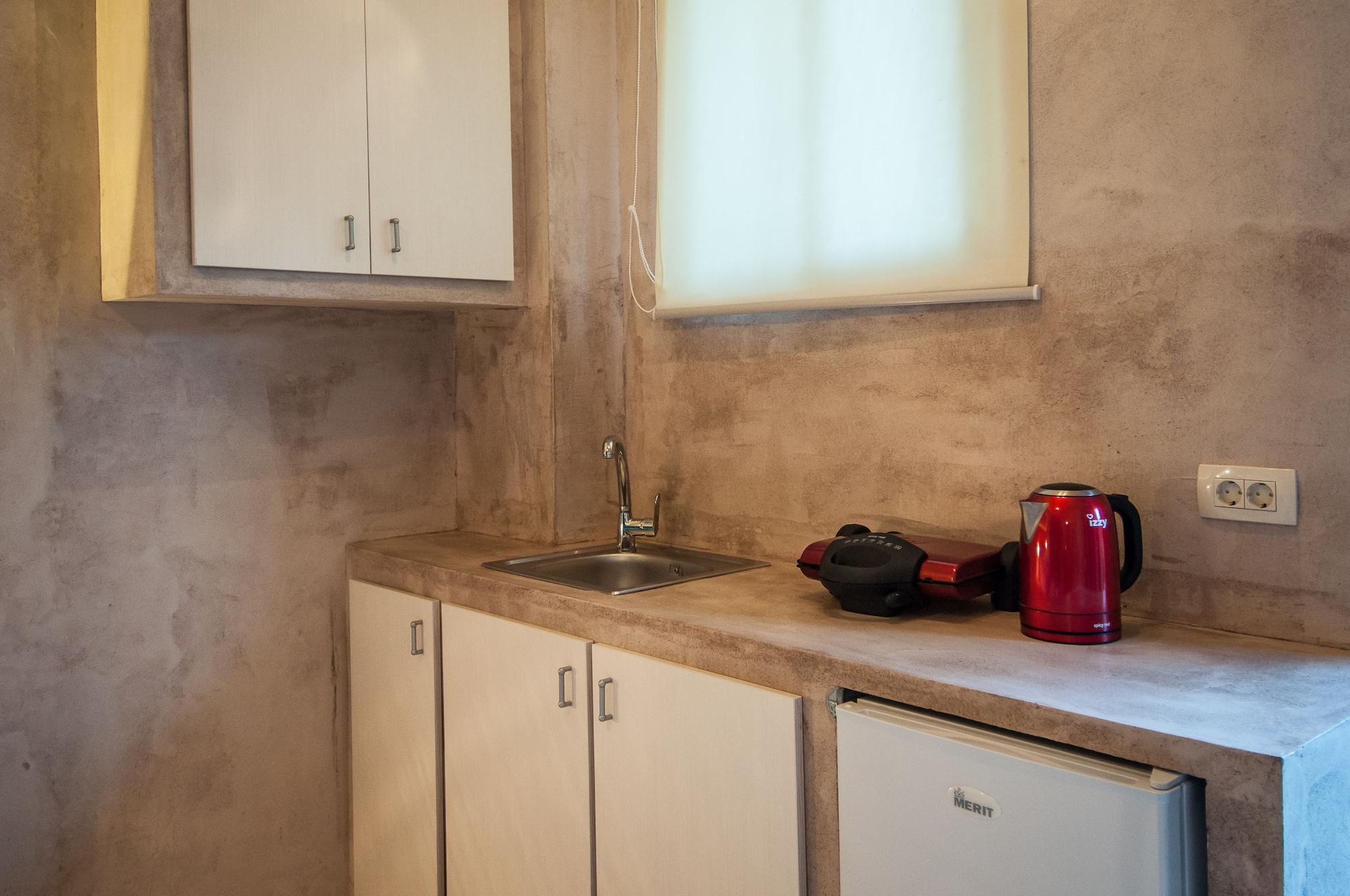 Zante Nest Studios & Apartments Аликанас Екстериор снимка