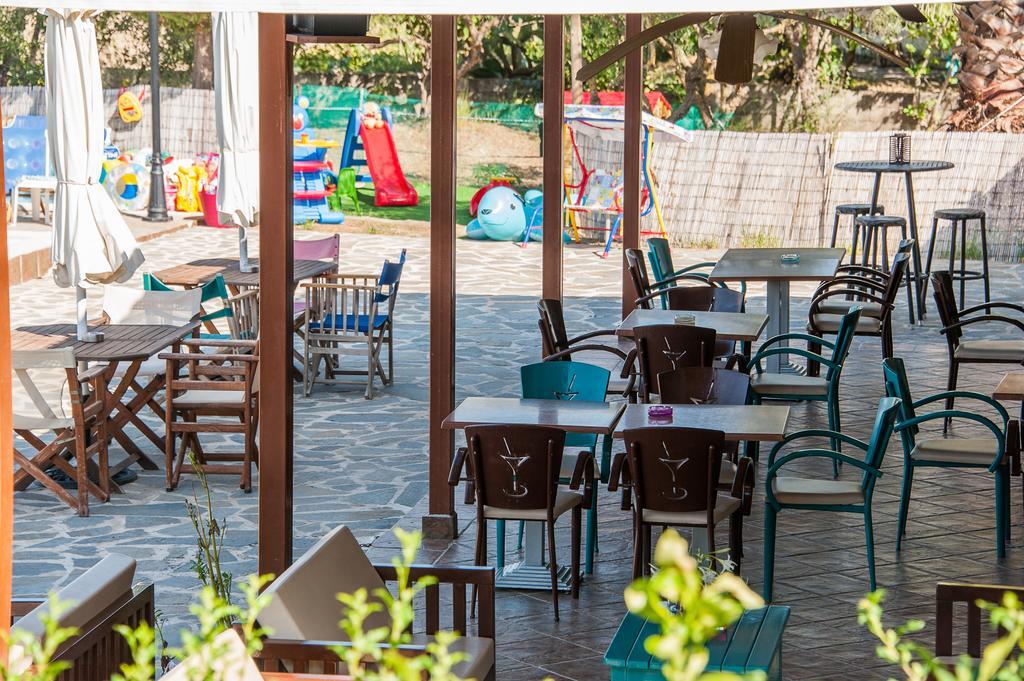 Zante Nest Studios & Apartments Аликанас Екстериор снимка
