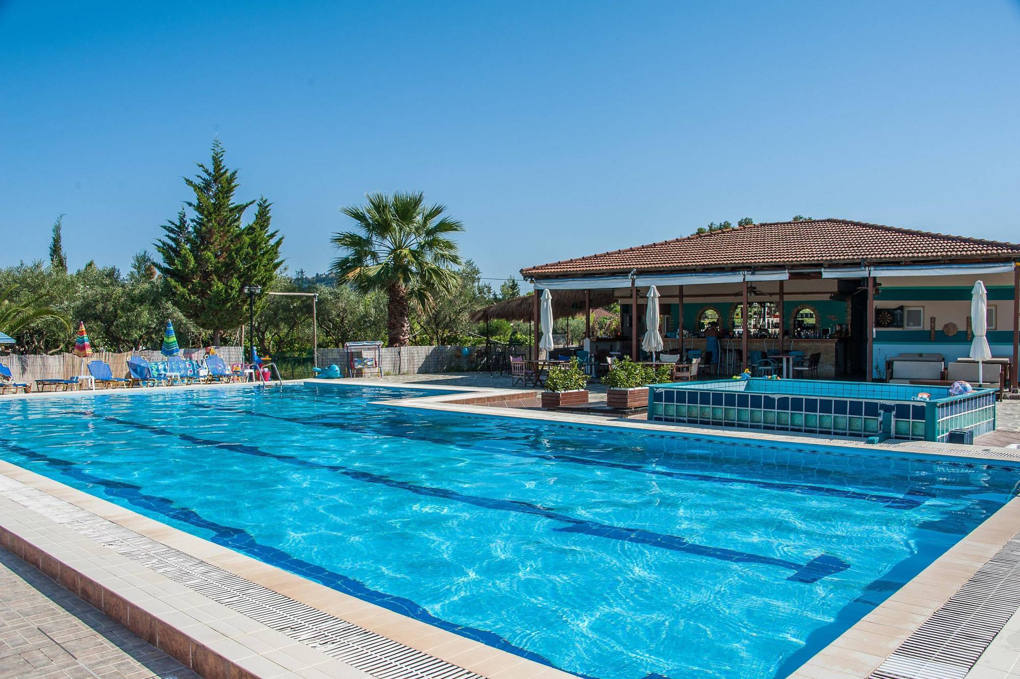 Zante Nest Studios & Apartments Аликанас Екстериор снимка