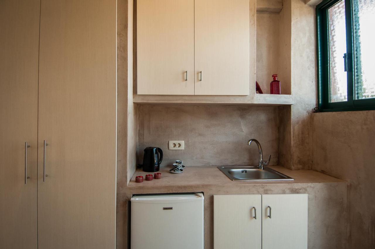 Zante Nest Studios & Apartments Аликанас Екстериор снимка
